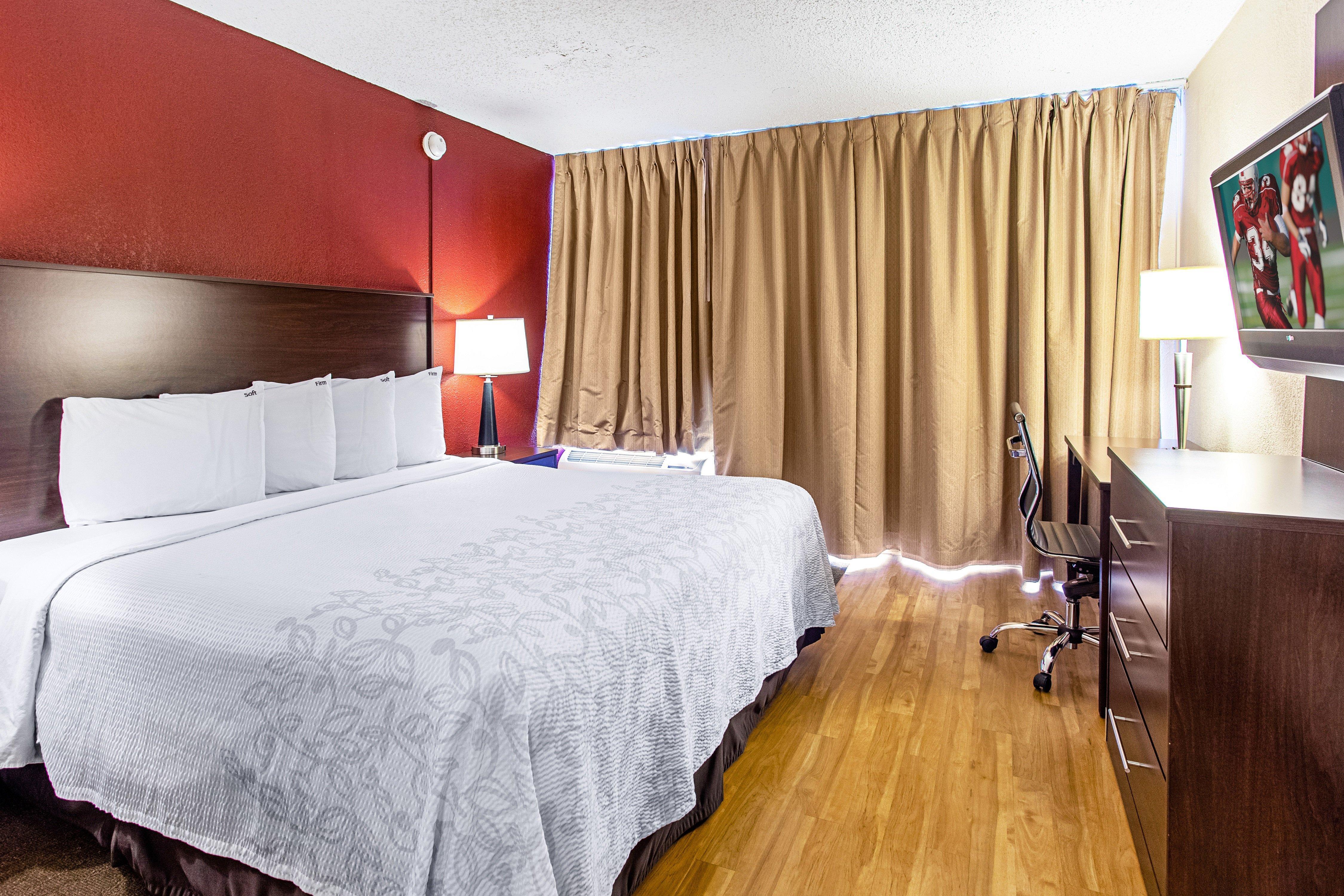 Red Roof Inn Plus+ Wichita East Eksteriør bilde