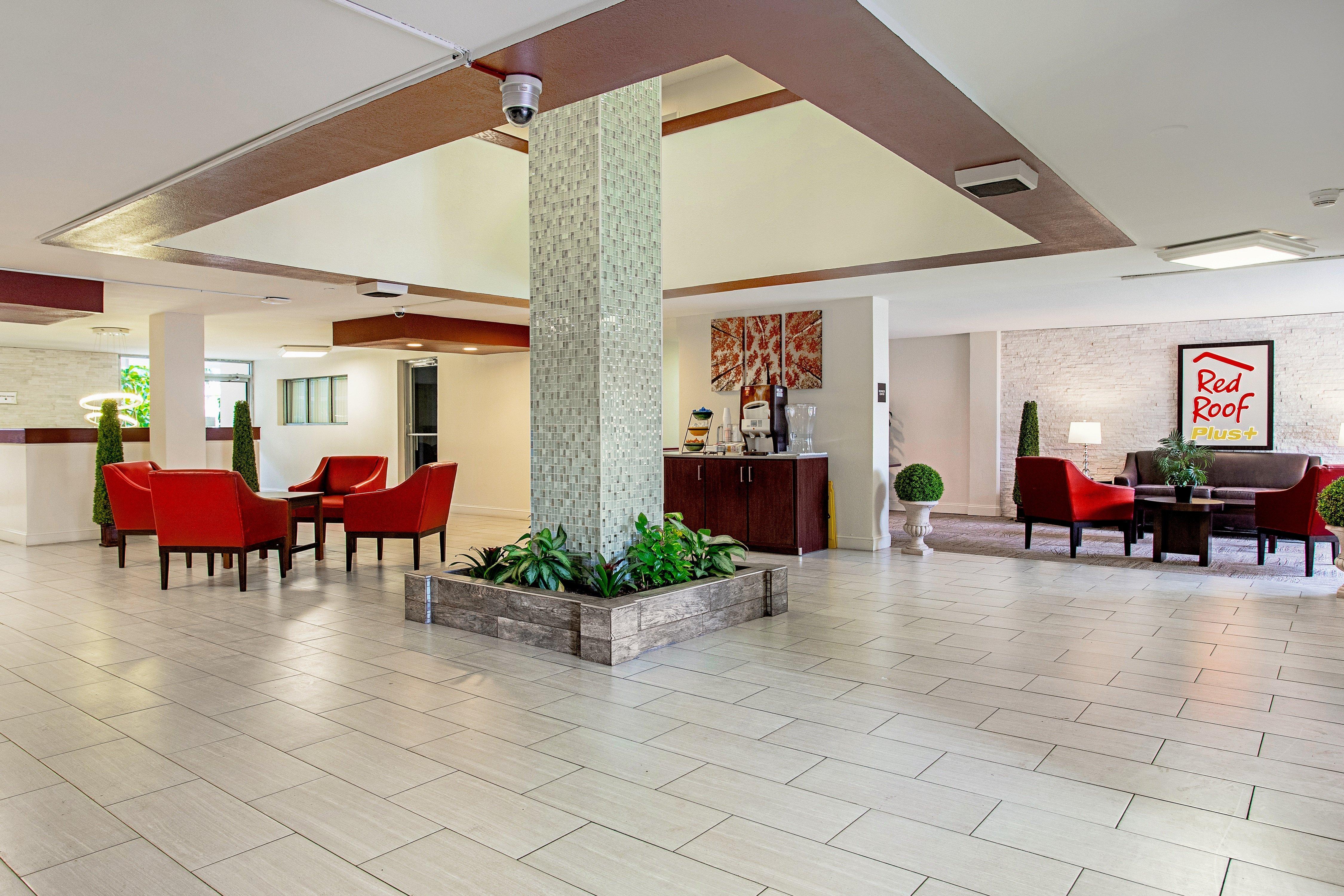 Red Roof Inn Plus+ Wichita East Eksteriør bilde