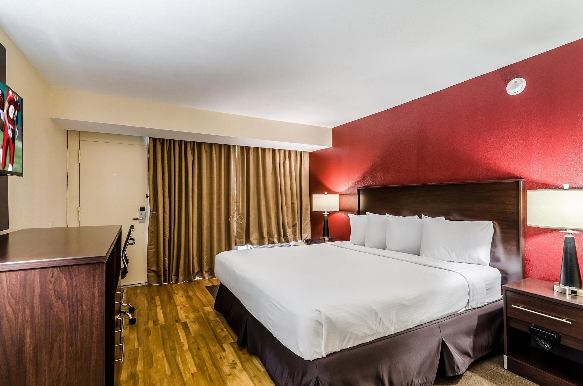 Red Roof Inn Plus+ Wichita East Eksteriør bilde
