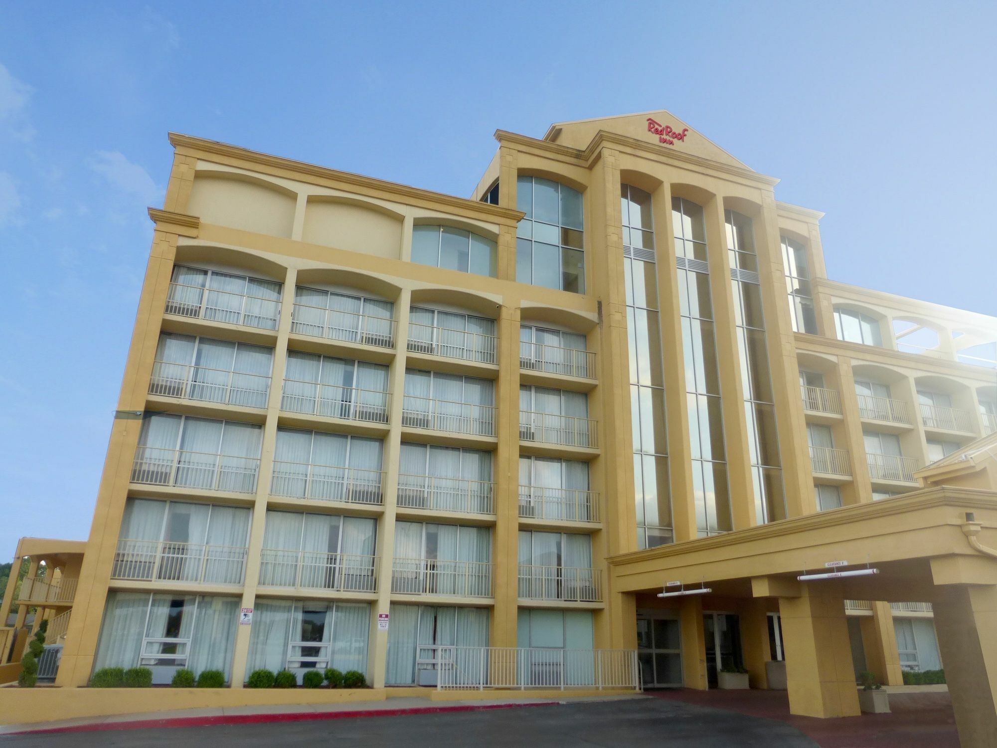 Red Roof Inn Plus+ Wichita East Eksteriør bilde